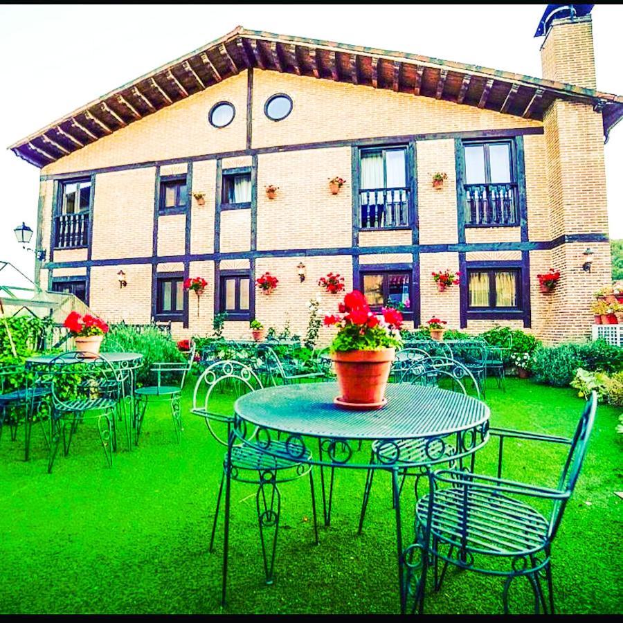 Posada Real De Carreteros Casarejos ภายนอก รูปภาพ