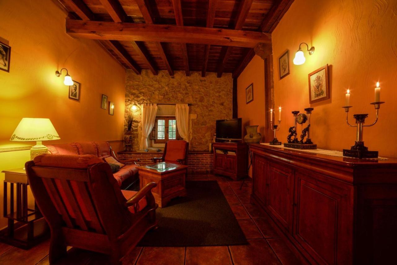 Posada Real De Carreteros Casarejos ภายนอก รูปภาพ