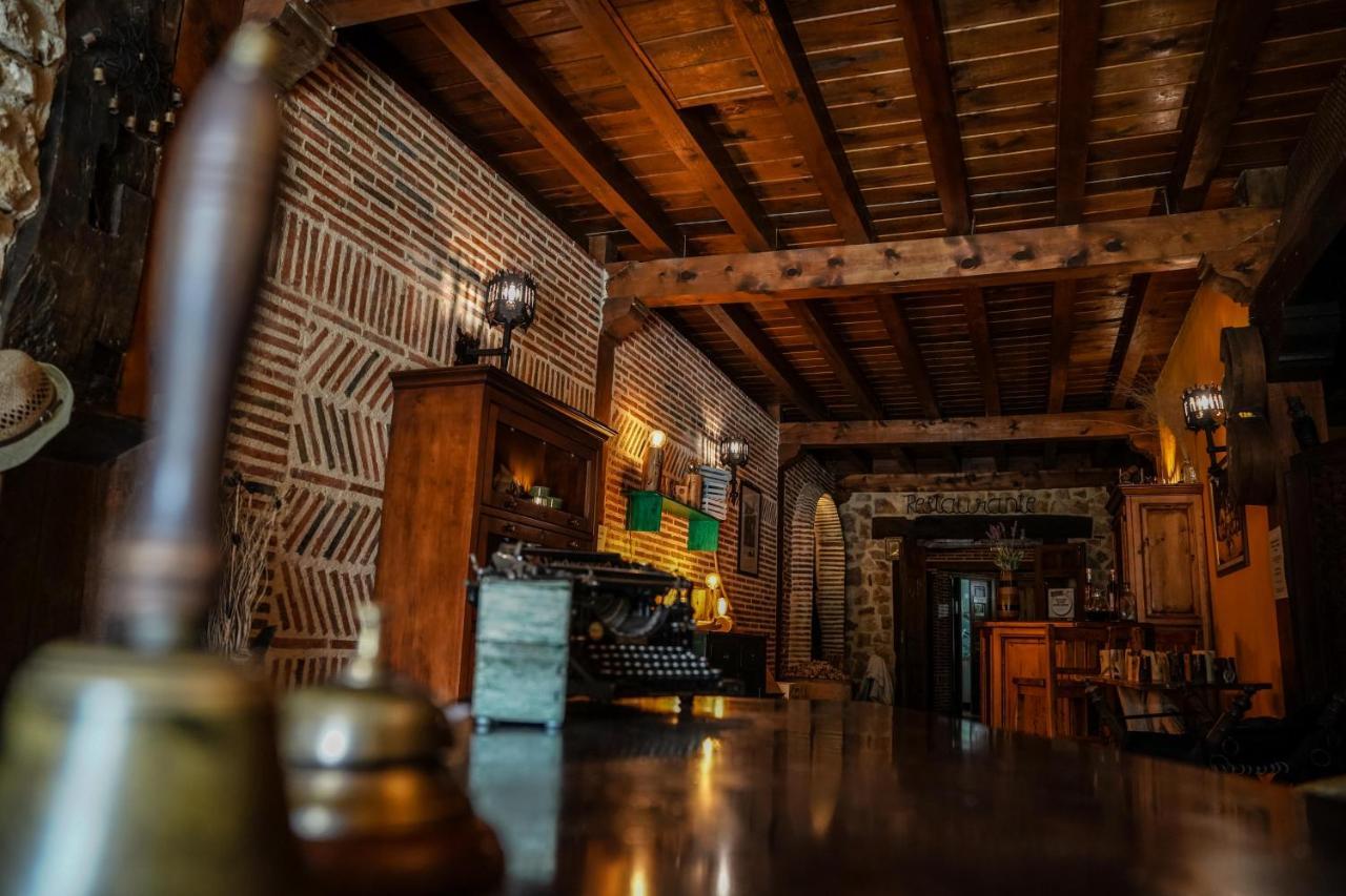 Posada Real De Carreteros Casarejos ภายนอก รูปภาพ