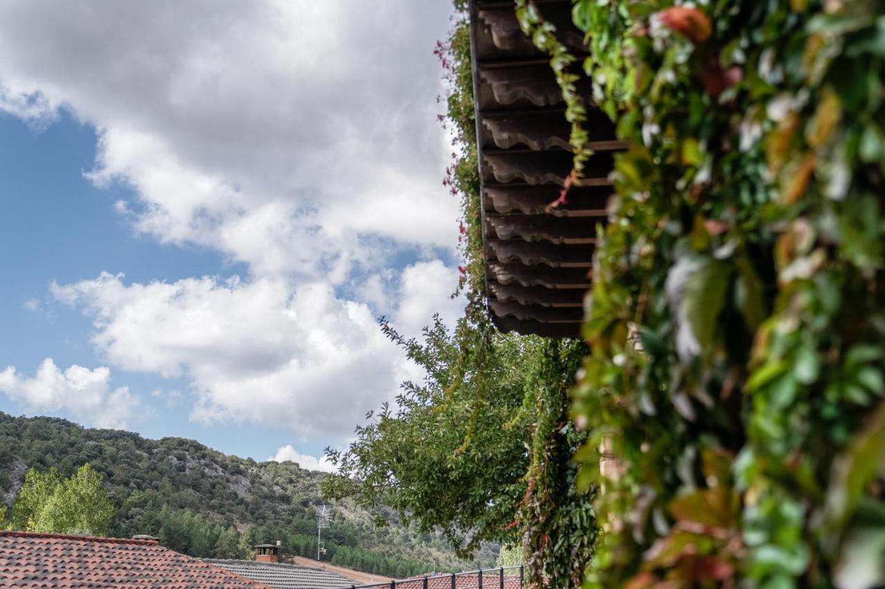 Posada Real De Carreteros Casarejos ภายนอก รูปภาพ