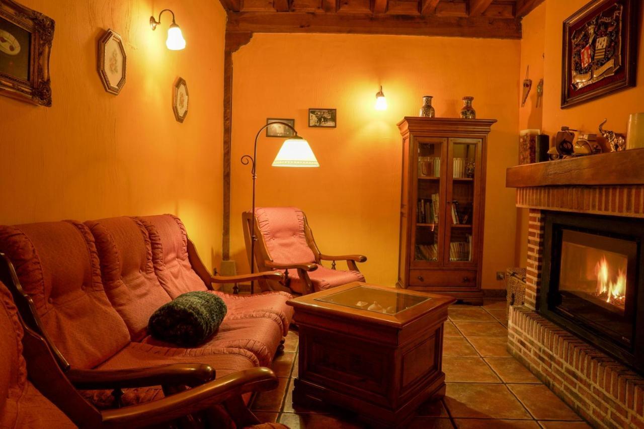 Posada Real De Carreteros Casarejos ภายนอก รูปภาพ